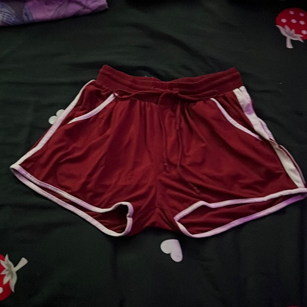 Indero s/m red ish shorts.
